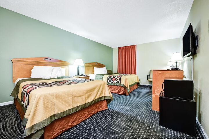 Room 15 of 26
