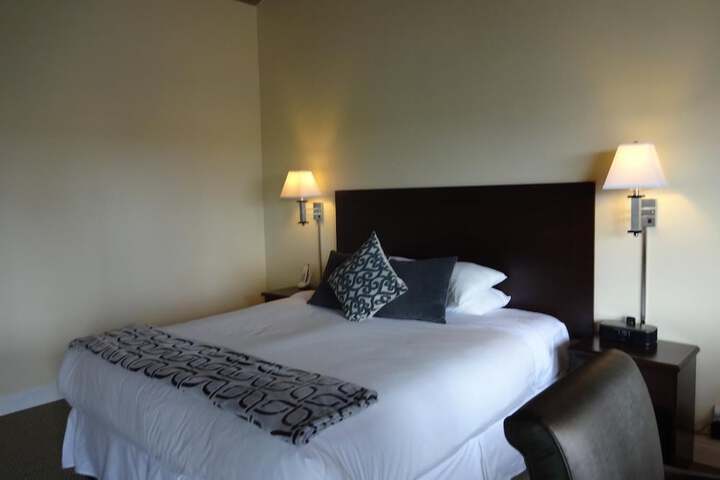 Room 27 of 42