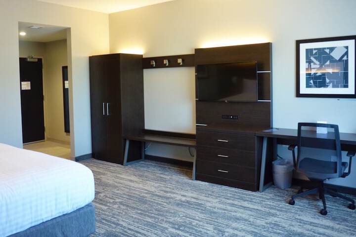 Room 18 of 43