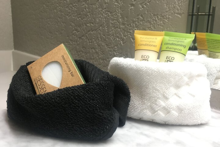 Room 8 of 36