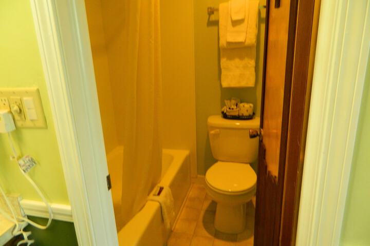 Room 17 of 89