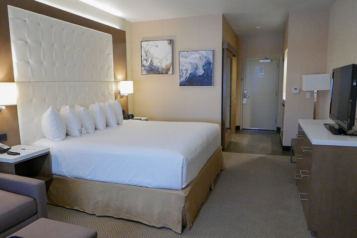 Room 64 of 84