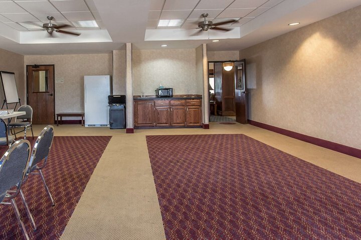 Quality Inn & Suites Guymon East