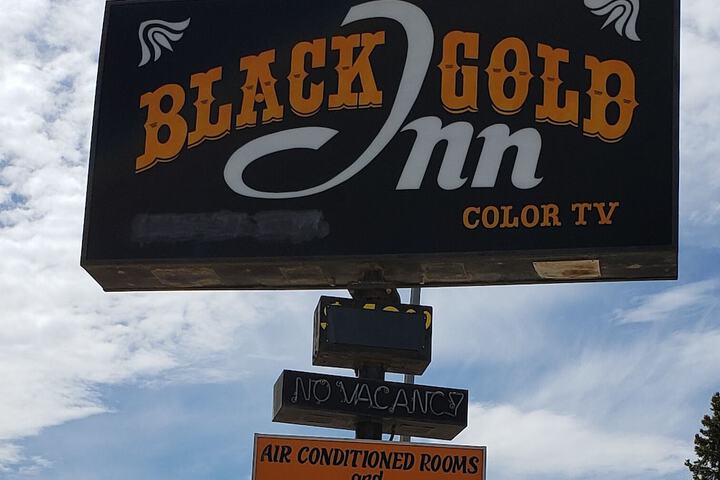 Black Gold Inn
