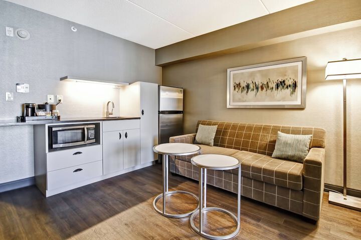 Room 28 of 53