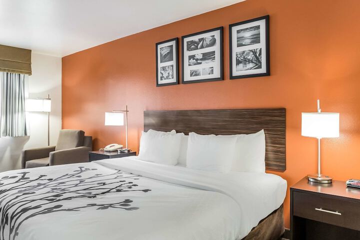 Sleep Inn & Suites North Liberty - Liberty City