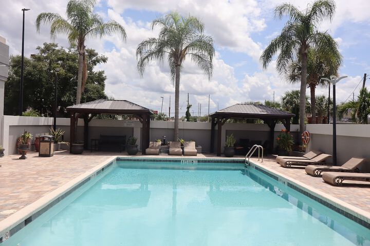 Pool 7 of 44