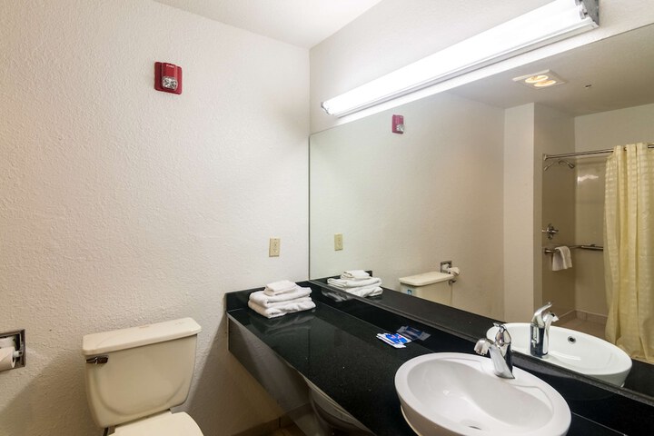 Room 14 of 45