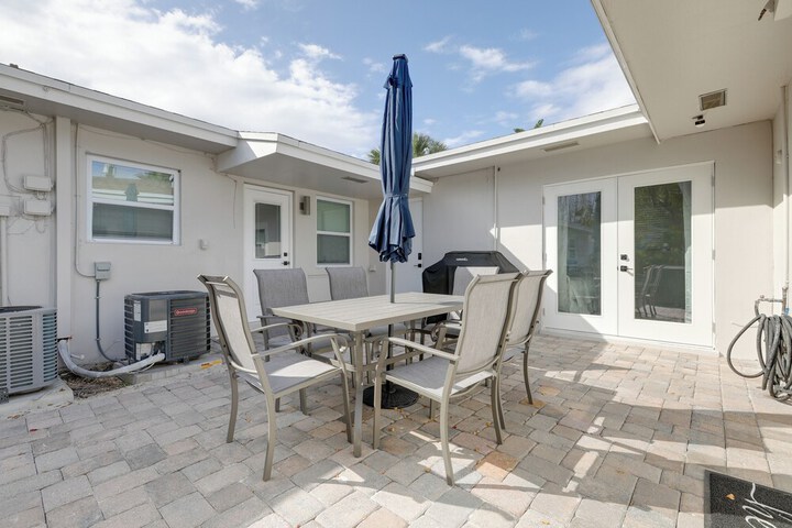 Intracoastal Getaway! North Palm Beach Apartment