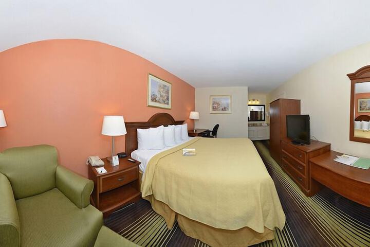 Room 12 of 41