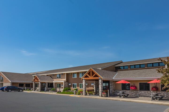 AmericInn by Wyndham Marshall