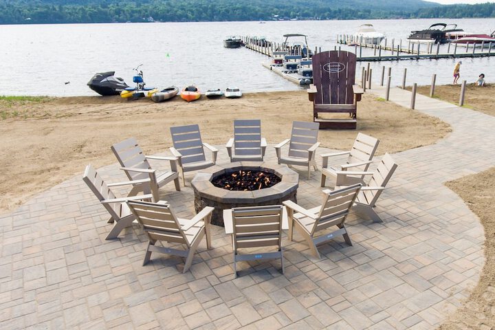 Scottys Lakeside Resort