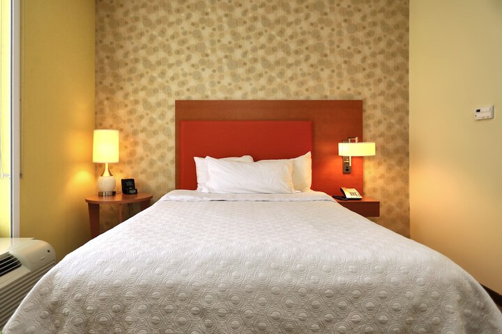Home2 Suites by Hilton Erie PA