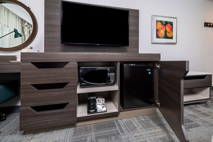 Room 17 of 26