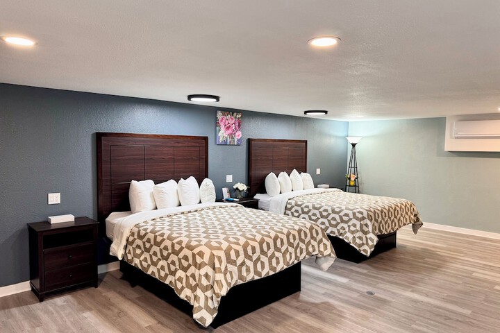 Room 118 of 155