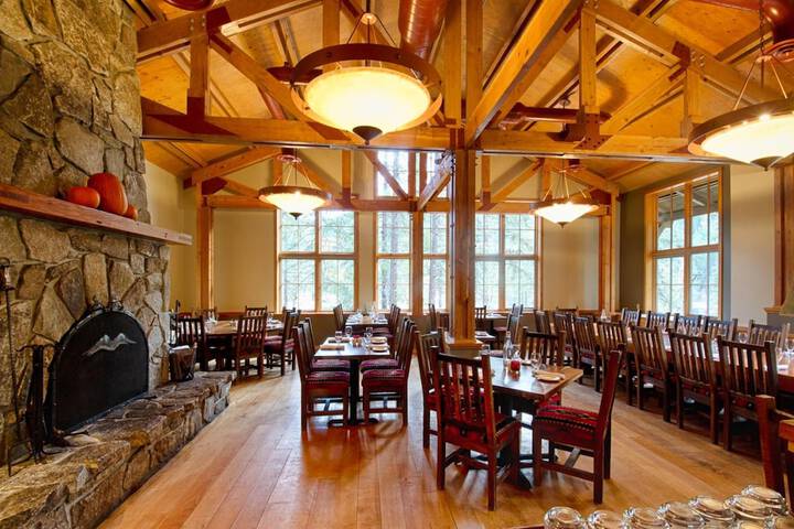 Sleeping Lady Mountain Resort & Spa