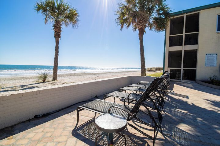 The Oceanfront Litchfield Inn