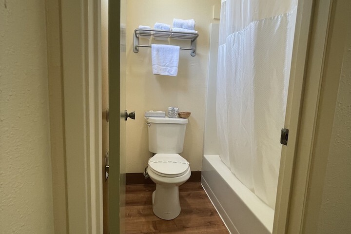 Room 8 of 22