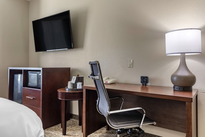 Room 22 of 35