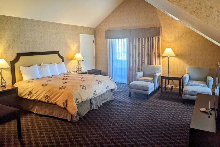 Room 14 of 23