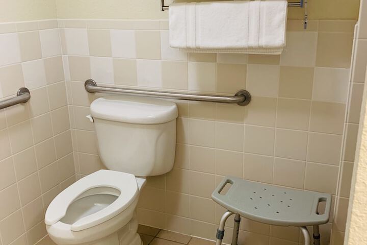 AmericInn by Wyndham Kewanee