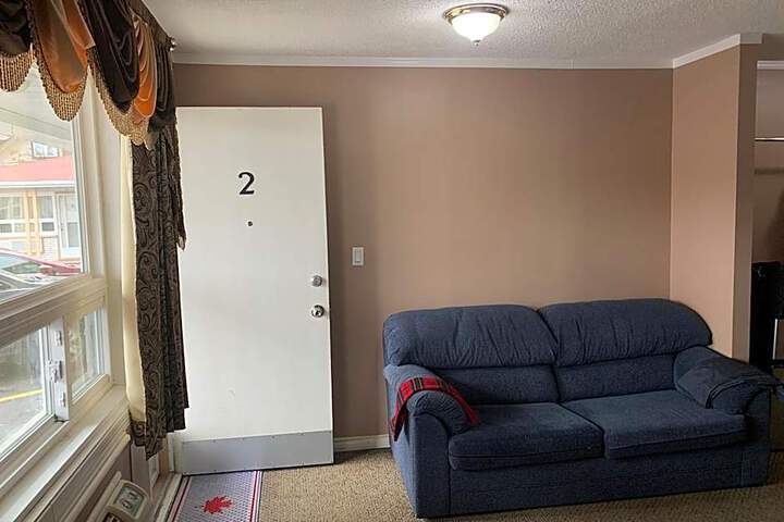 Lucien Motel