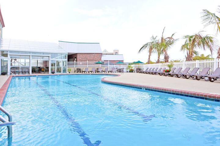 Pool 14 of 49