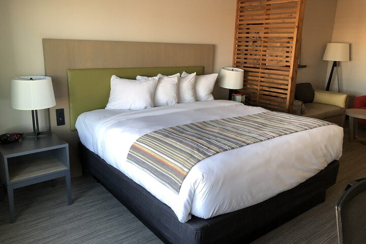 Room 17 of 26