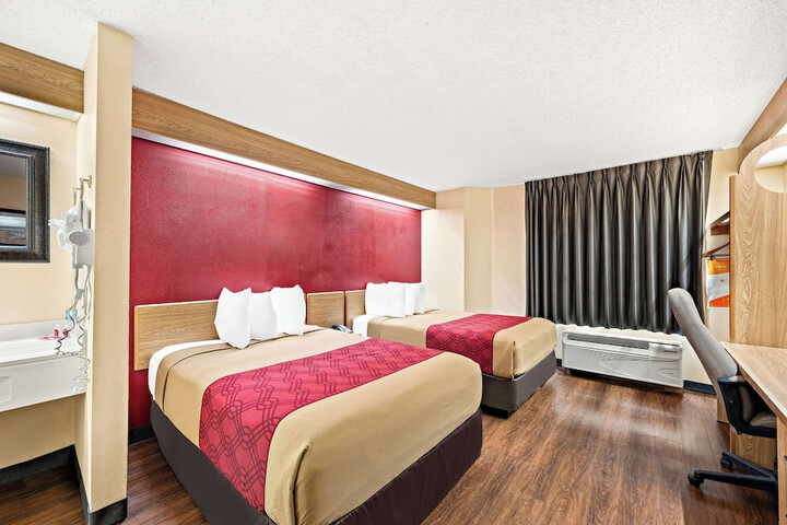 Room 41 of 44