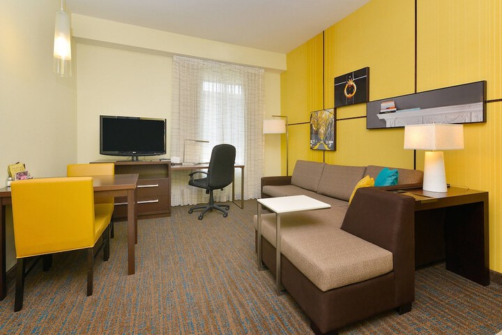 Room 21 of 43