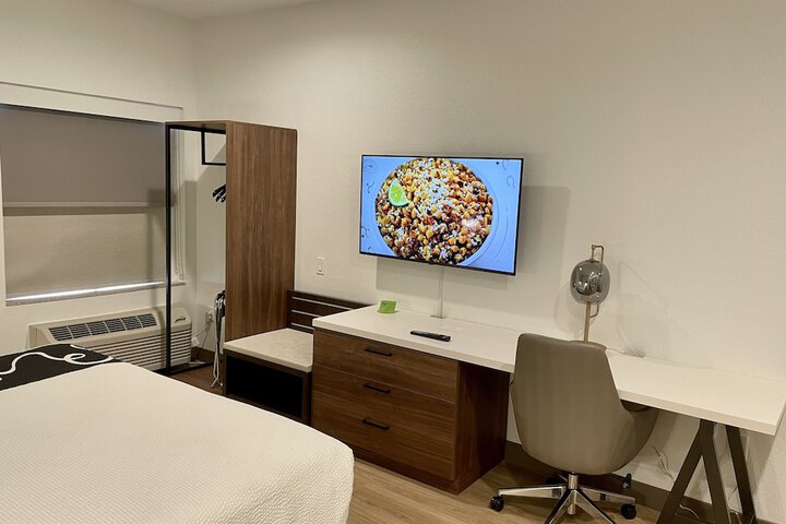 Room 36 of 63
