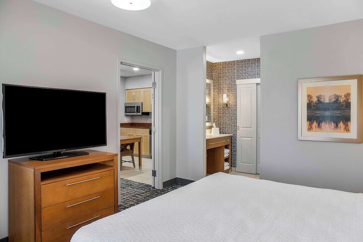 Room 13 of 41