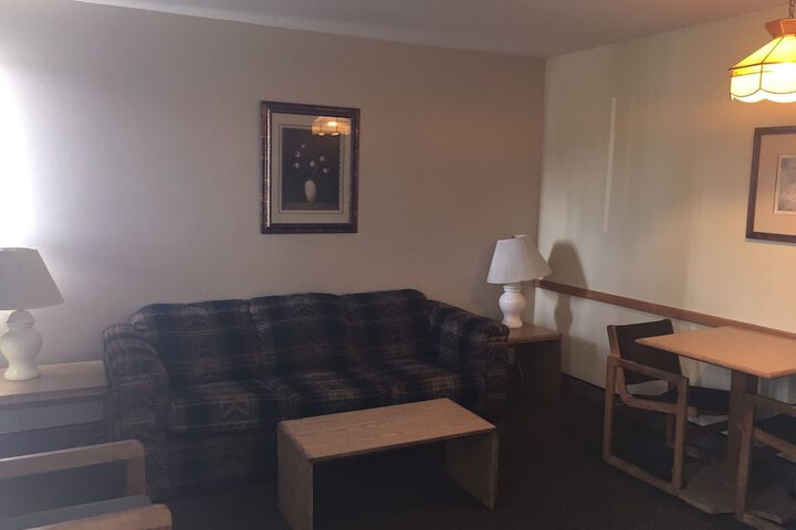 Room 9 of 20