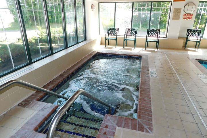 Pool 4 of 44