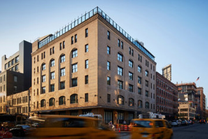 Hotel 5 of 168