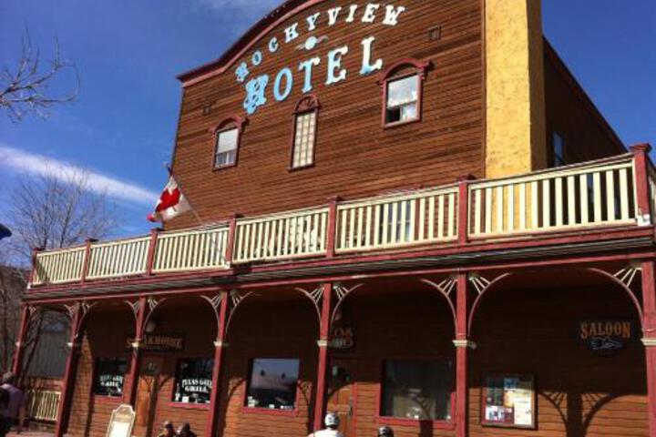 THE COCHRANE ROCKYVIEW HOTEL