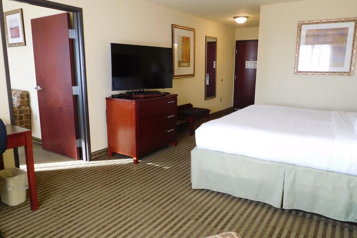 Room 33 of 58