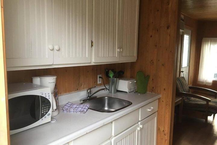 Merland Park Cottages and Motel