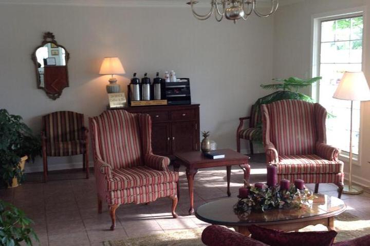 Ambassador Inn