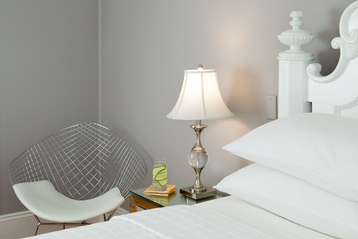 Room 26 of 38