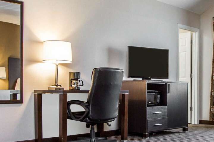 Room 5 of 38