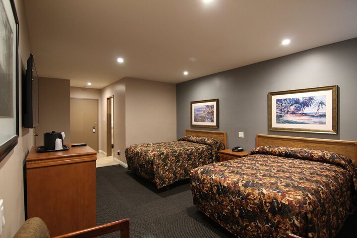 Room 18 of 30