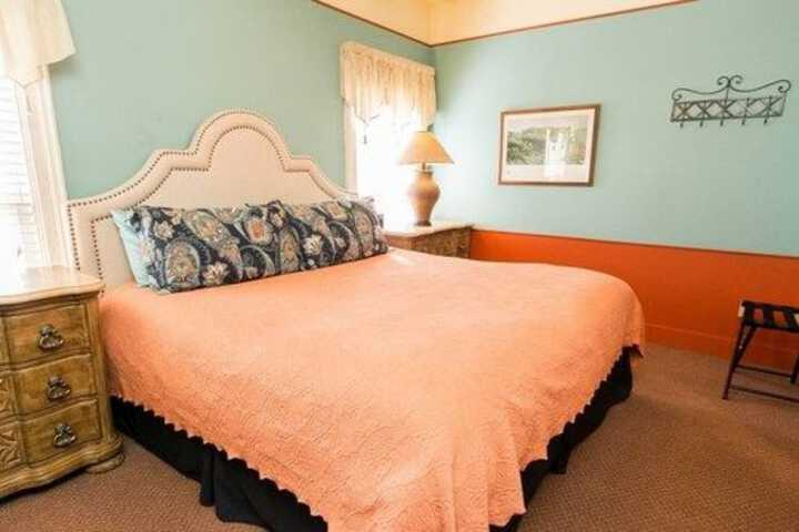 Hidden Garden Cottages & Suites