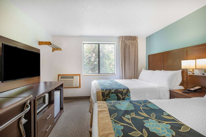 Room 51 of 74