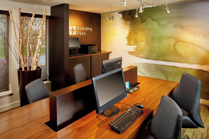 Courtyard by Marriott Lansing