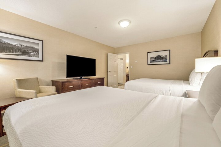 Room 111 of 200