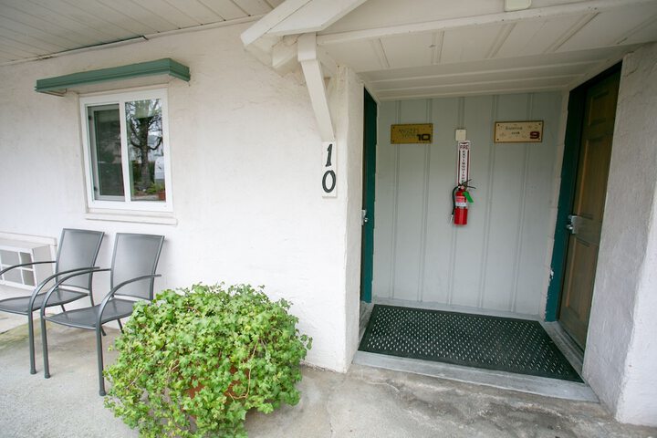 Outside Inn