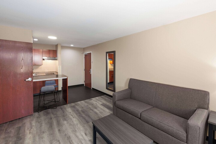 Super 8 by Wyndham Lubbock West