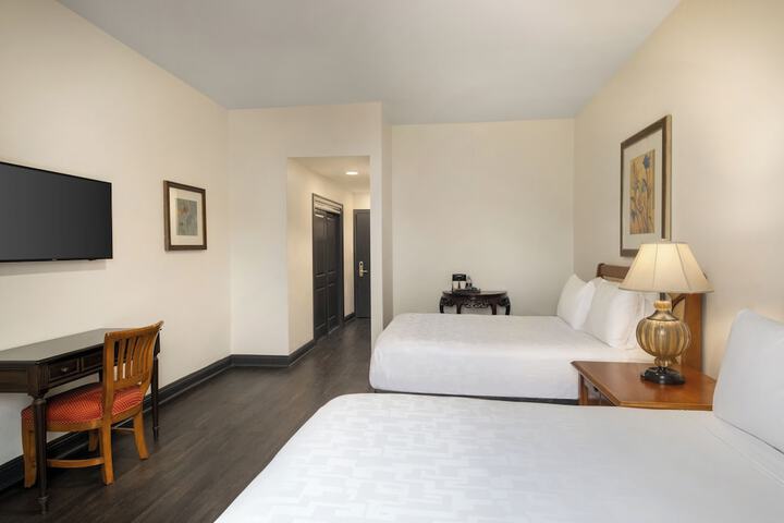 Room 16 of 35