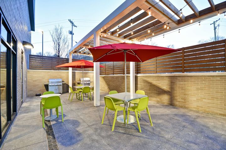Terrace/Patio 43 of 45